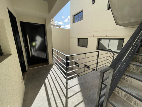 Venta Departamento 2 Amb. Al Fte. En Haedo A Estrenar