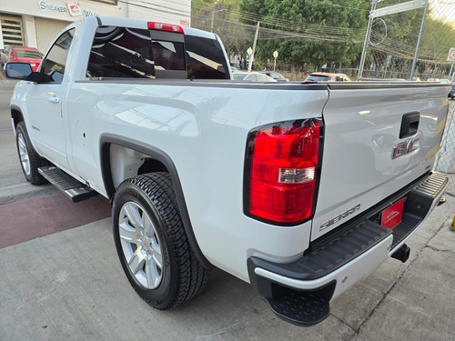 GMC Sierra 5.4 Cabina Regular Sle 4x4 At