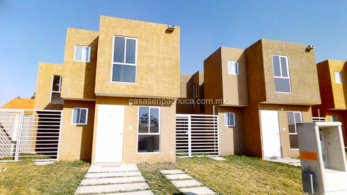 Imagen 1 de 12 de Casas Nuevas 3 Recámaras 2.5 Sanitarios Y 2 Jardínes En Venta En Pachuca