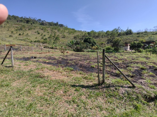 Imagem 2 de 7 de Vendo Granja