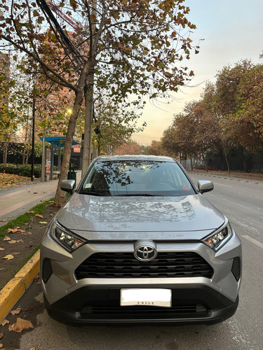 Toyota RAV4 LE 2.0 4x2 MT