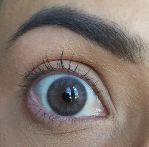 Imagen 3 de 9 de Siesta - Crystal Iris Gray - Lentes De Contacto