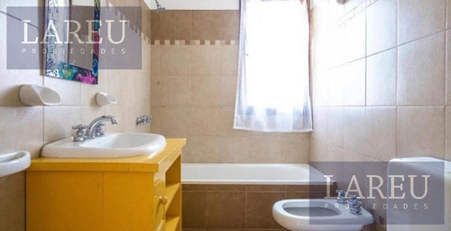 Casa En Venta Con Renta - Barrio Boulevares