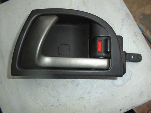Imagen 2 de 3 de Vendo Manigueta Trasera Izquierda De Hyundai Santa Fe, 2011