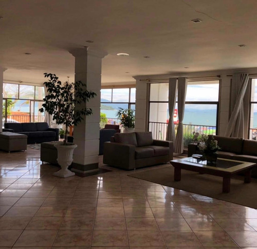 Imagen 4 de 16 de Alquiler Por Temporada Departamento De 3 Ambientes Playa De Canasvieiras