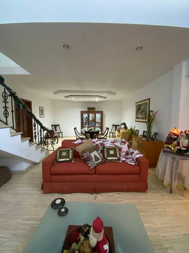 Eduardo Romero Vende Townhouse En Valle De Camoruco 26871fm