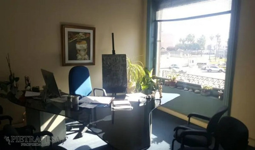 Imagen 6 de 14 de Oficina En Venta - Av. Uruguay - Centro