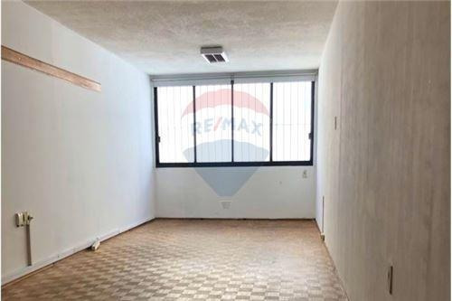 Alquiler Oficina En Ciudad Vieja