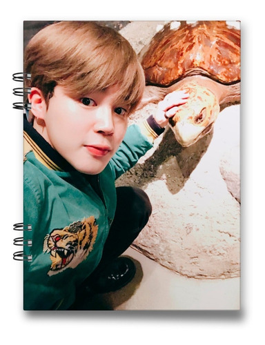 Imagen 6 de 6 de Bts Cuaderno Jimin 15x20 Cms Mediacarta 100 Hojas Cuadros