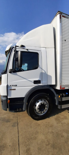 Mb Atego 1719 4x2, Ano 2019/20 Com Baú De Alumínio.