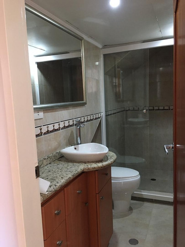 Imagen 14 de 16 de Acogedor Townhouse, Res. Guaica House, Lecherías. Amoblado, 3 Hab. 3 Baños