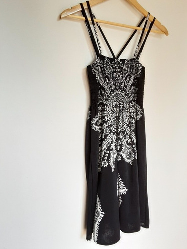 Imagen 5 de 9 de Vestido Negro Con Estampado Estilo Mándala, Talla S