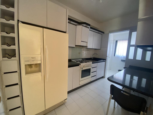 Imagen 3 de 6 de Apartamento En Alquiler Sin Amoblar En La Urbanizacion El Parral Valencia Carabobo