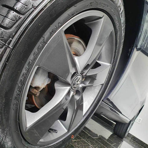 Imagem 15 de 15 de Volkswagen Fox 1.6 Mi Rock In Rio 8v Flex 4p Manual