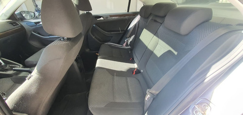 Imagen 9 de 12 de Volkswagen Vento 1.4 Comfortline Dsg 2017 Ft