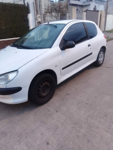 Peugeot 206 Xr 1.1 Frances 