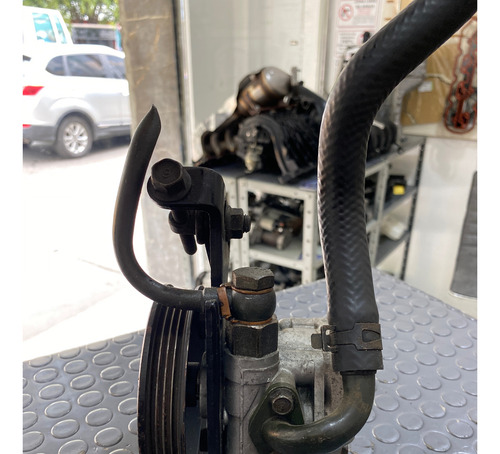 Bomba Dirección Kia Río 1.5 (Usado)