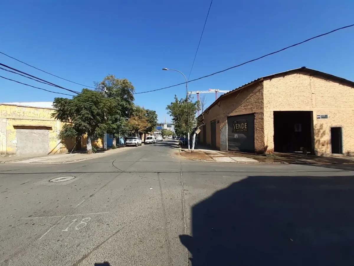Imagen 3 de 16 de Casa Esquina En Cerrillos Con Gran Bidega (177435)