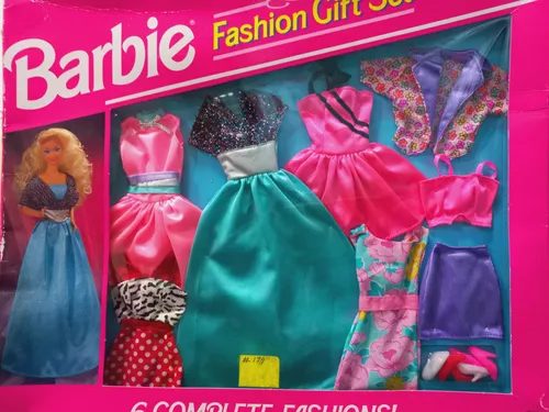 Kit Cartela De Roupas Barbie