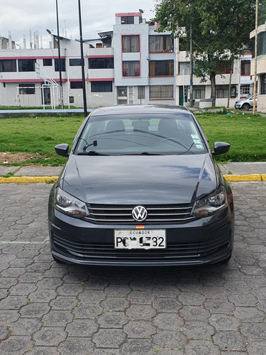 Volkswagen  Polo Sedan