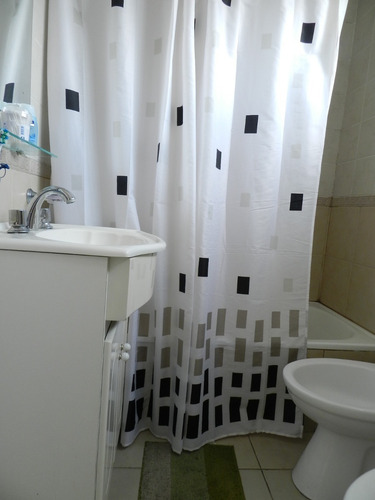 Imagen 9 de 11 de En 67 Y 9, Vende Depto 1 Dorm / Permuta Por Terreno O Por Casa O Ph Mayor Valor