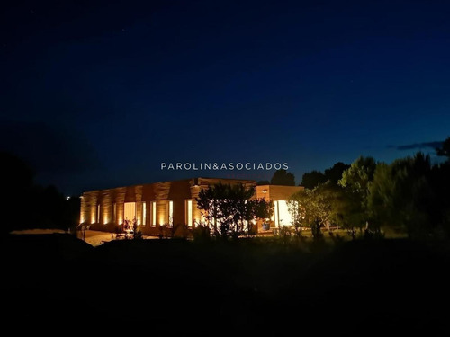 Casa De 4 Dormitorios En Laguna Escondida, Jose Ignacio- Ref: 2649