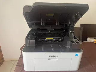 Multifuncional Samsung Xpress M2070