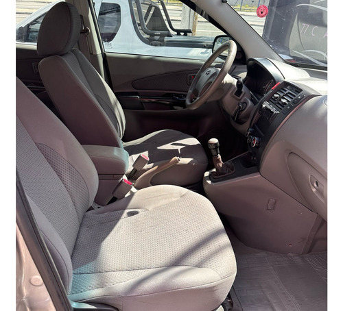 Hyundai Tucson 2.0 MPFI GL 16V 142CV 2WD GASOLINA 4P MANUAL
