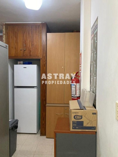 Imagen 5 de 15 de Apartamento En Alquiler De 6 Dormitorios En Centro (ref: Ast-2573)