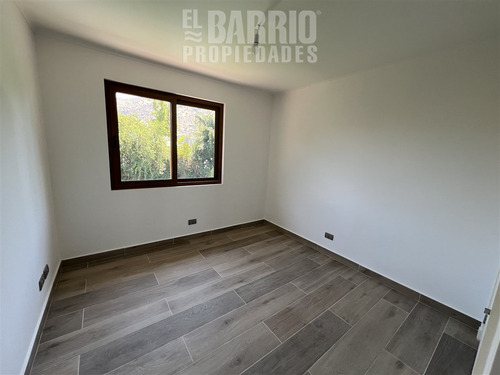 Espectacular Casa En Venta De 3 Dorm. En Piedra, Roja