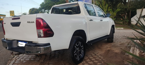Toyota Hilux 2.8 Tdi Std Cab. Dupla 4x4 4p