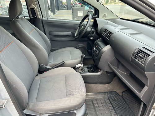 Volkswagen Fox 1.0 MI 8V FLEX 4P MANUAL