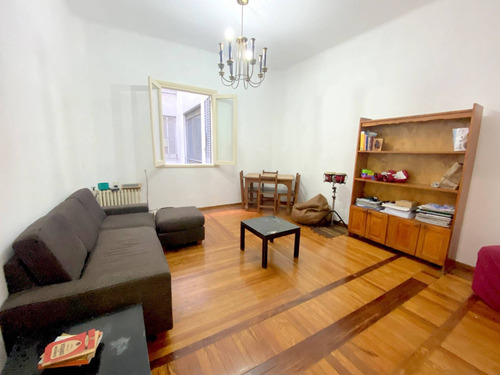 Imagen 1 de 1 de Venta De Apartamento Con 3 Dormitorios En Centro