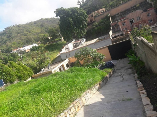Imagen 1 de 11 de En Venta Amplio Terreno En Colinas De Guataparo  Valencia, Totalmente Cercado Con Pared Perimetral