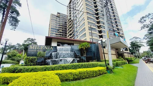 Vendo Elegante Apartamento Cerca De Oakland Zona 10