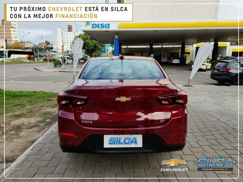 Imagen 6 de 23 de Chevrolet Onix Plus Lt2 2024 Rojo 0km