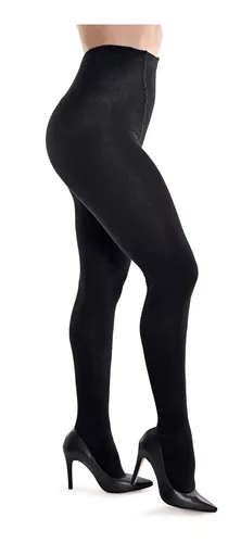 una mujer usa mallas negras para Foto de stock 2261913983