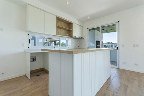 Casa 4 Amb En Alquiler Santa Lucía Con Jardín