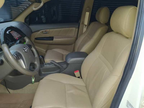 Imagen 11 de 12 de Toyota Fortuner
