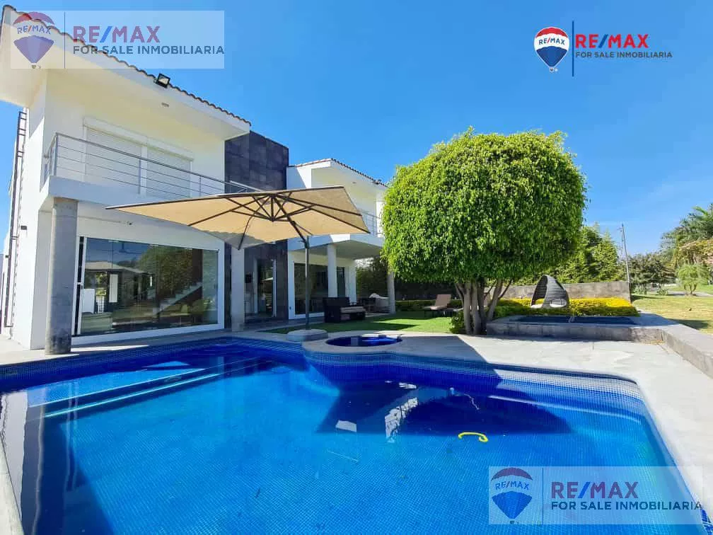 Venta Residencia Con Acceso Al Campo De Golf Paraiso Country Club, Zapata, Morelosclave 4226