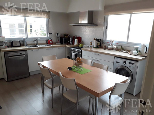 Imagen 5 de 25 de Venta De Casa 5 Ambientes En Wilde Con Cochera, Quincho Y Amplia Terraza (24035)