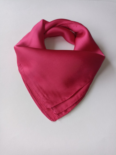 Pañuelo Seda Corto Color Liso Unicolor Fucsia