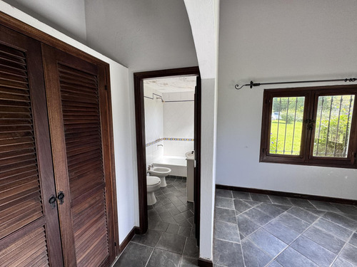 Casa En Venta O Alquiler En Ruta 28, Castellanos, San Loren