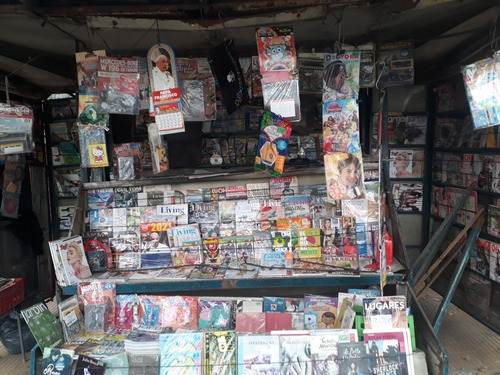 Imagen 4 de 5 de Vendo O Permuto Kiosco De Diarios