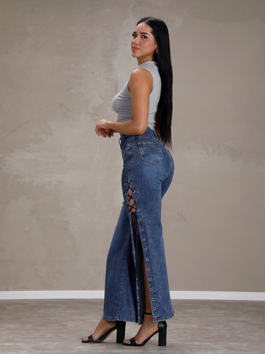 Pantalón Mezclilla Tiro Alto Con Aberturas Laterales L389