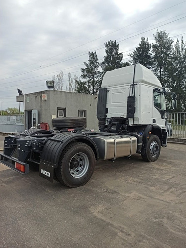 Iveco New Cursor 450c33 Tractor