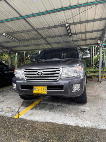 Toyota Land Cruiser 2013 4.5 Imperial Lc200 Diésel