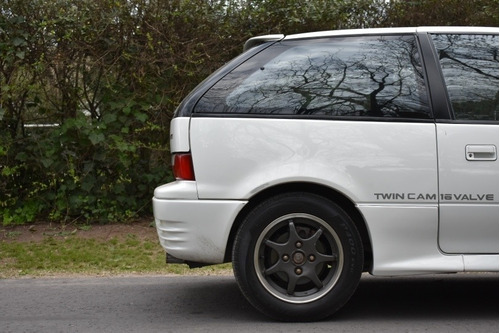 Imagen 15 de 15 de Suzuki Swift 1.3 Twincam 16 Valve