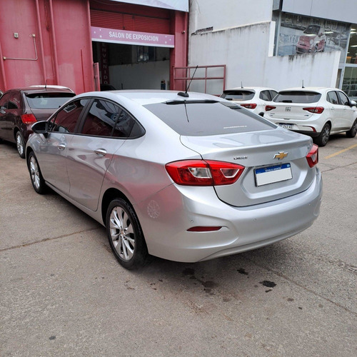 Imagen 2 de 16 de Chevrolet Cruze 1.4 4p Lt Mt 2017