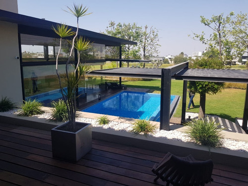 Imagen 7 de 25 de Casa En Venta El Campanario, Querétaro Campo De Golf Y Lago.